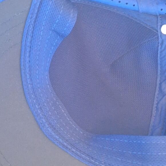 IRONMAN VR FINISHER RUNNING TRUCKER WHITE and BLUE - Picture 12 of 13